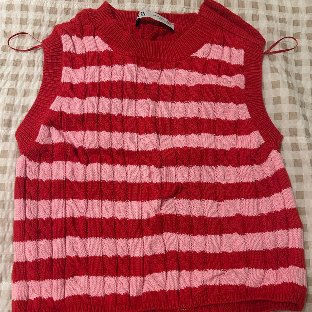 Pink red striped Zara sleeveless cropped knit